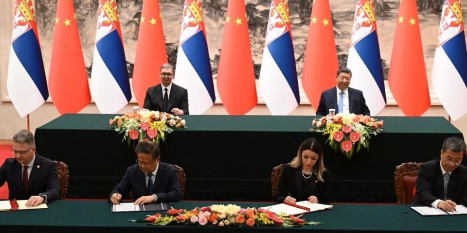 Vučić: Novi sporazumi sa Kinom menjaju lice Srbije, akcenat na investicijama, energetici (FOTO)
