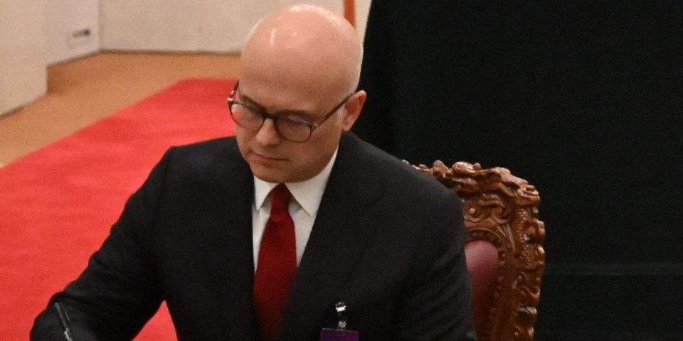 Potpisan memorandum o saradnji između SNS i Komunističke partije Kine (FOTO)