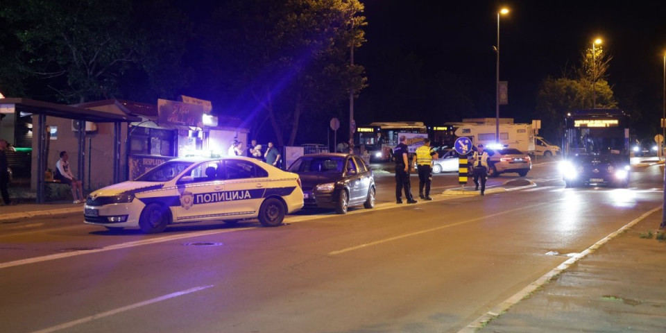 Horor na Voždovcu: Pokošene dve devojčice na okretnici autobusa