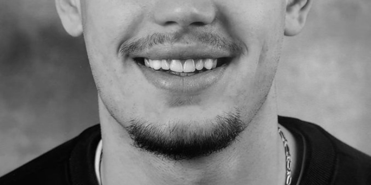 Andrej V.
