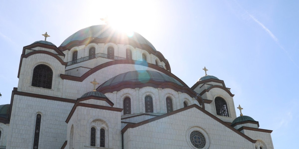 Ovo više nije slučajno! Ponovilo se čudo iznad Svetinje - Dok vernici čekaju ovo se pojavilo na nebu