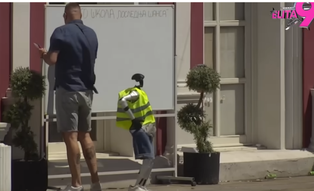 "Jel to trougao pi*ka ti materina?" Zbog Uroša Srbi lude - Pogledajte samo šta je nacrtao