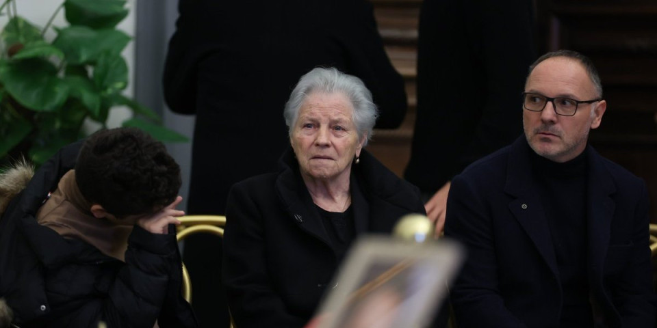 Skandal kakav Srbija ne pamti! Lopovi omamili majku Siniše Mihajlovića i opljačkali kuću!