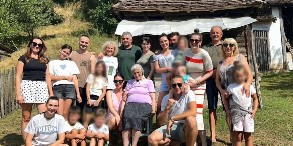 Velika familija je uz Anastasiju