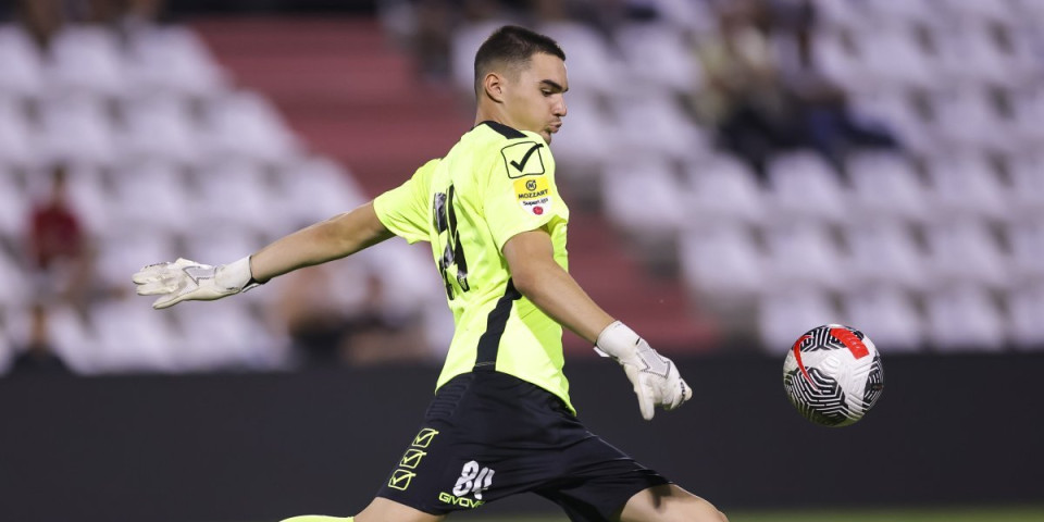 Zvezda ili UAE, gde će završiti supertalentovani golman? Sportski direktor Napretka sve otkrio za Sportinjo