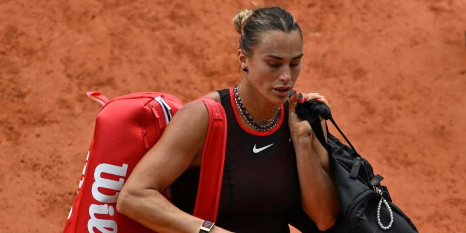 Arina Sabalenka završava karijeru?! Doživela težak poraz, pa se jadala: Za*ebala sam...