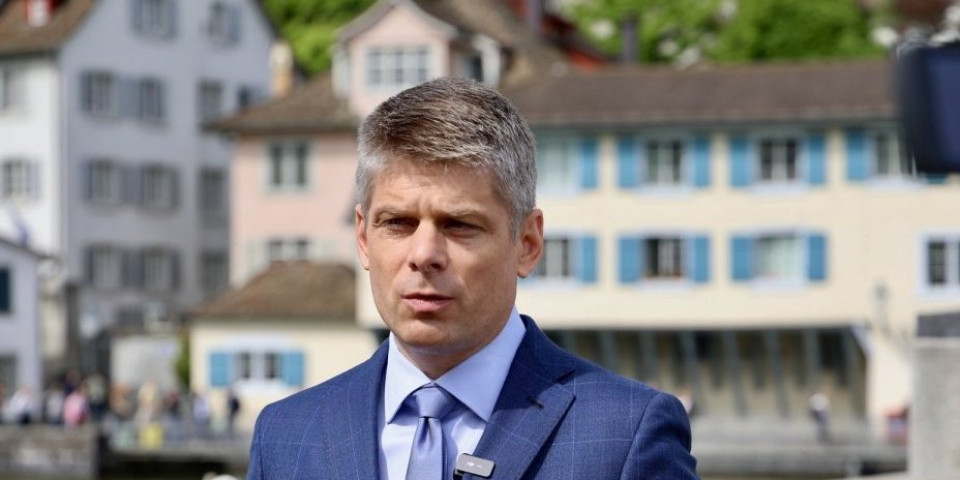 Arno Gujon ovom objavom srušio internet! Otkrio ko ga vređa najstrašnije zbog jednog tvita - "Zaprepastio sam se..."