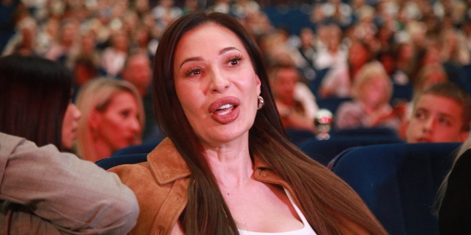 Ceca se ugojila čak 8 kilograma: Pevačicu žestoko kritikuju zbog jednog