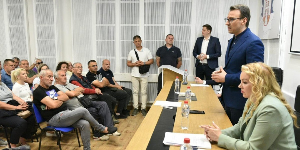 Petković pozvao raseljane u Nišu: Izađite na izbore 7. juna na KiM i glasajte za Srpsku listu