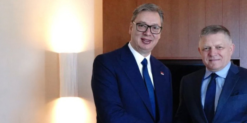 Vučić sa Ficom u Tivtu: Predsednik otkrio detalje razgovora (FOTO)