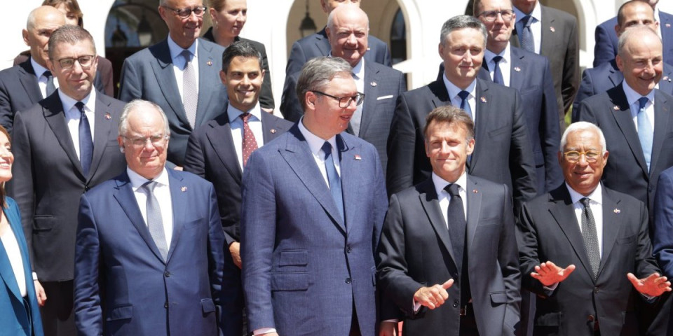Vučić među najmoćnijim liderima sveta! Ovo je spisak zvanica koje će prisustvovati vojnoj paradi u Francuskoj (FOTO)