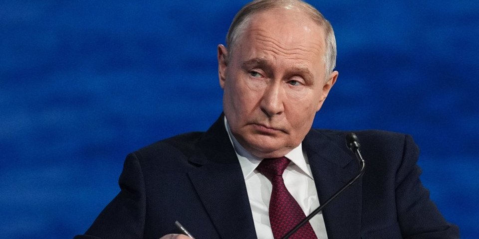 "Putin je bacio u kantu pismo Zelenskog!" Mediji bruje, znate li zašto je onoliko pobesneo