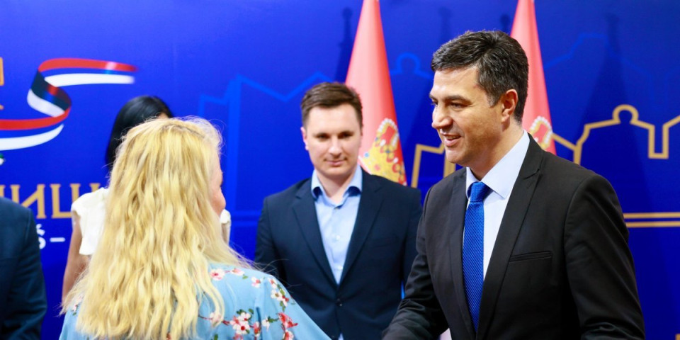 Niš prvi u Srbiji! Pavlović: Grad jako brine o ljudima kojima su usluge potrebne, bezbednost dece podignuta na viši nivo