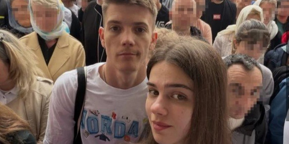 "Video sam Bogorodičin lik" Stefan Janković doživeo čudo ispred Hrama - Sve se desilo dok je čekao u redu!