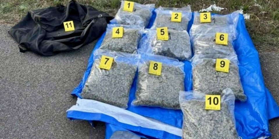 Policija zaustavila kombi, a onda usledio šok! Muškarac ekspresno uhapšen u Leskovcu (FOTO)