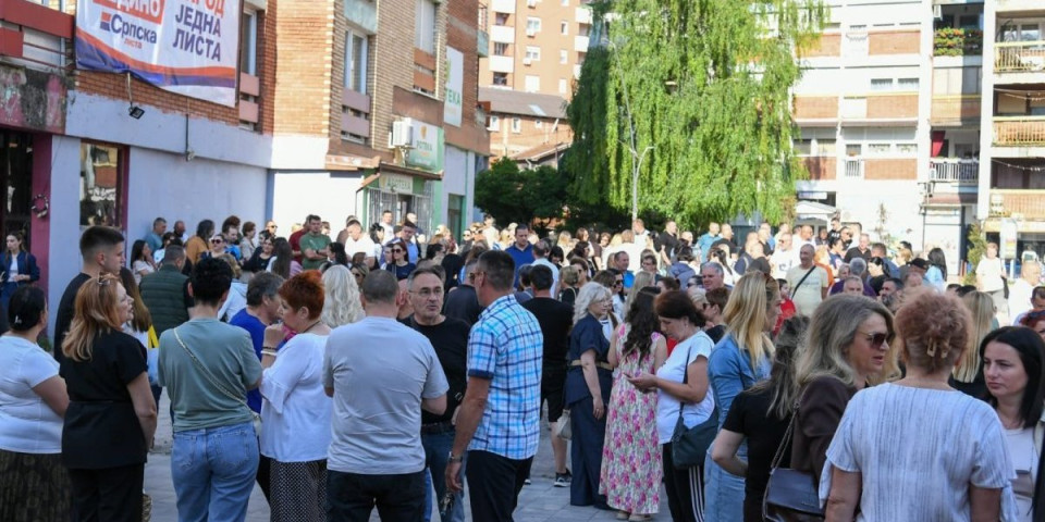 Srbi na KiM pokazali snagu! Pljušte čestitke nakon izbornog uspeha Srpske liste (FOTO)