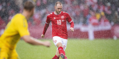 Ovo je Eriksenu spasilo život! Danac za dlaku izbegao fatala
