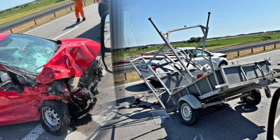 Jeziva nesreća na autoputu Novi Sad-Beograd: Vozila smrskana