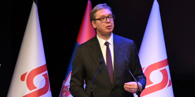 Vučić: Ulaganjem u vojsku čuvamo našu zemlju, niko se neće d