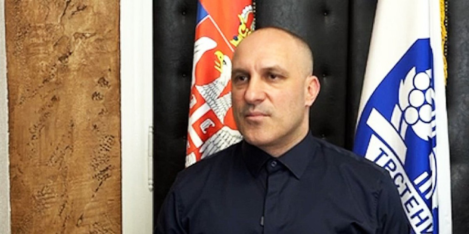 Nasilje u Skupštini Trstenik: Podneta krivična prijava protiv odbornika NPS-a zbog napada na načelnicu! (FOTO/VIDEO)