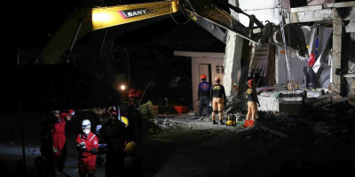 Krv, krici i ruševine! Mnogo je mrtvih u razornom zeljotresu
