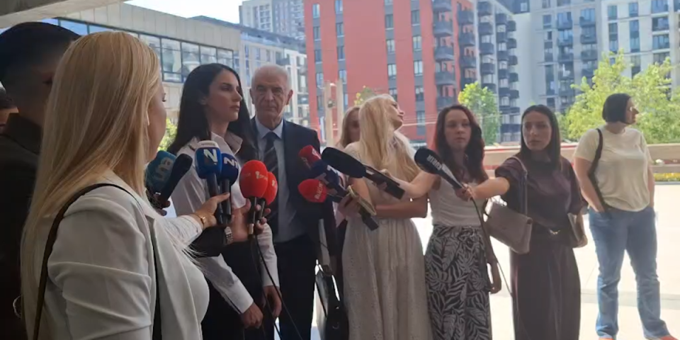 Kosta neće krivično da goni svoje roditelje! Advokat: Nadam se drugačijoj presudi