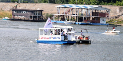 Veličanstveni prizori na Dunavu - građani poslali jasnu poru