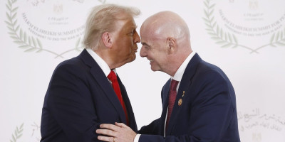 Infantino brutalno napadnut pred Mundijal, pa branio Trampa: