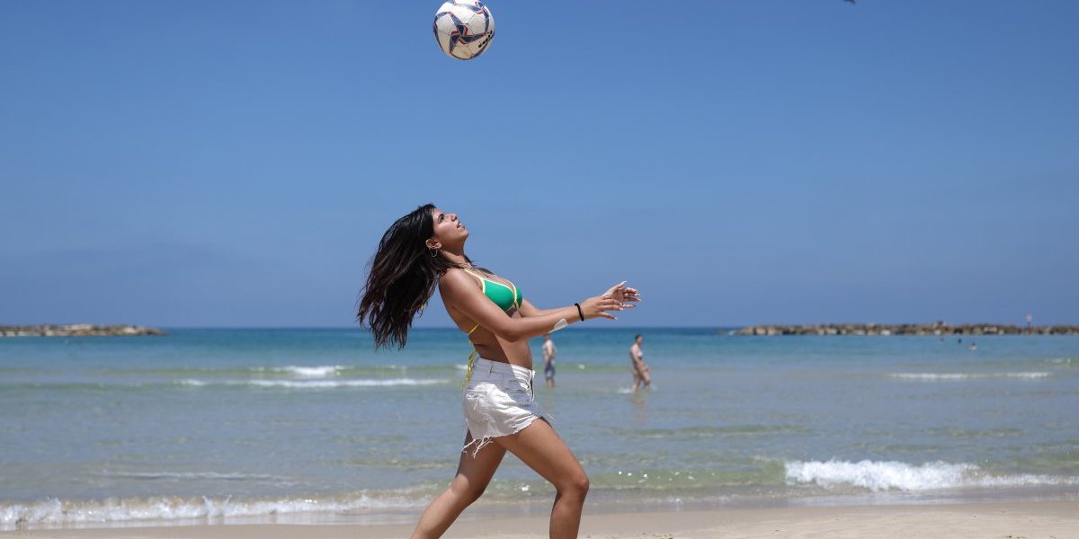 Tel Aviv Ignorisanje rata foto Epa ABIR SULTAN
