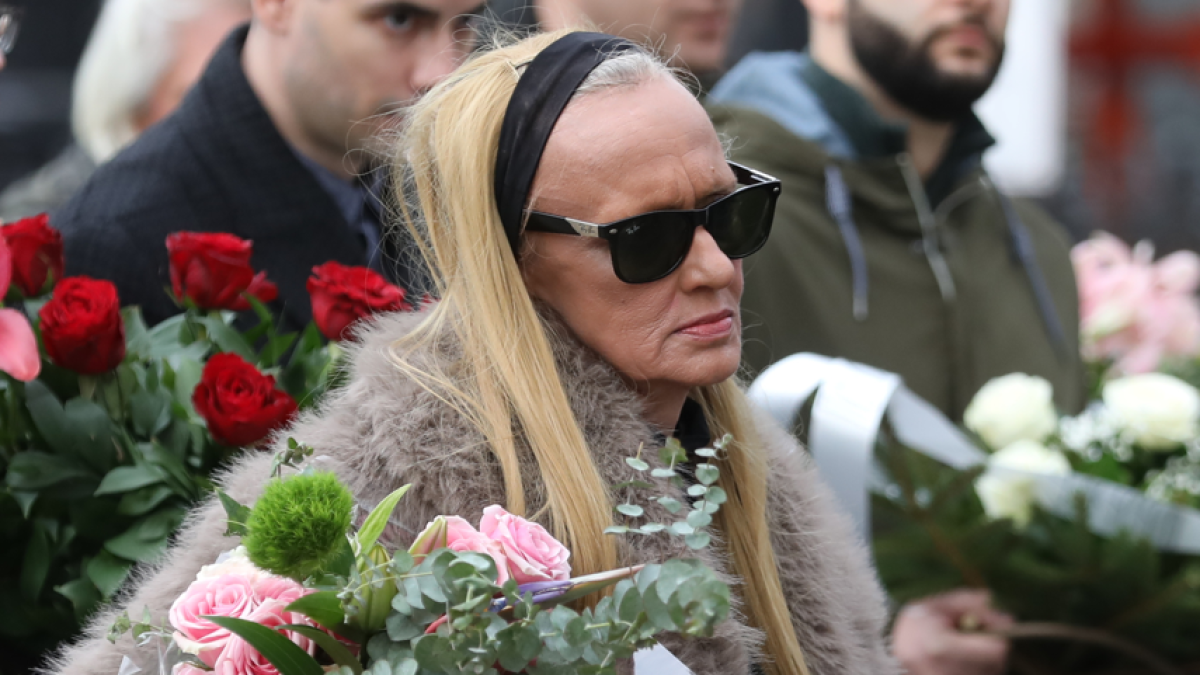 Prijatelj otkrio istinu gde živi Bebi Dol: demantovao spekulacije o garaži