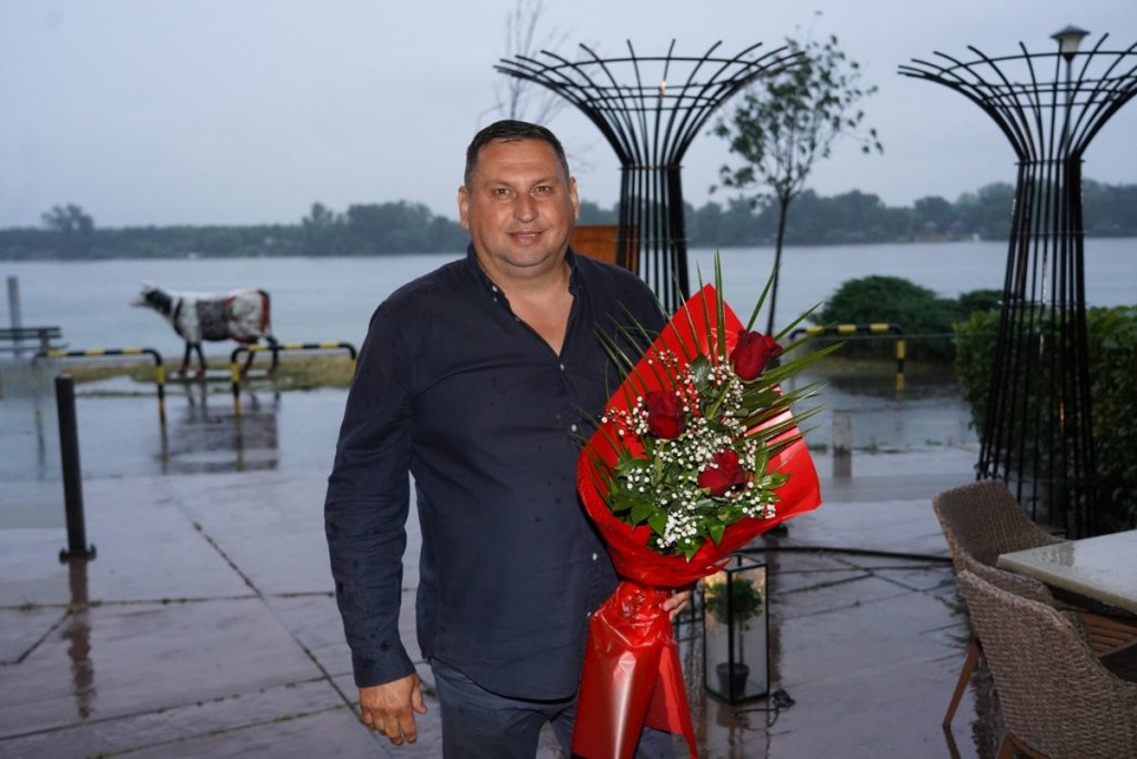 Oralno zadovoljavanje opet glavna tema! Taki izneo intimu: "Bakica Stojanka je došla kod mene na usavršavanje!"