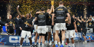 Bosna vodi, auuuuuu, duplo slavlje! Musa i Kamenjaš posle pobede čuli rezultat BiH-Kanada, pa odlepili