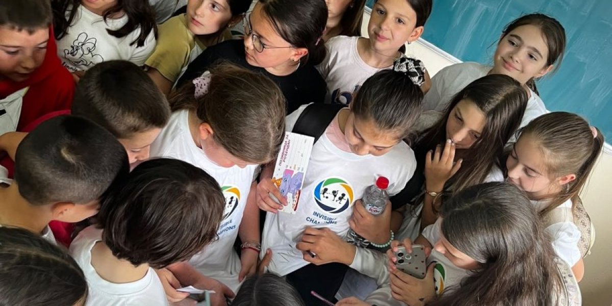 Održane tribine i edukativne radionice u osam osnovnih škola, kao i u tri centra za azil i migrante u Vranju, Bujanovcu i Preševu.