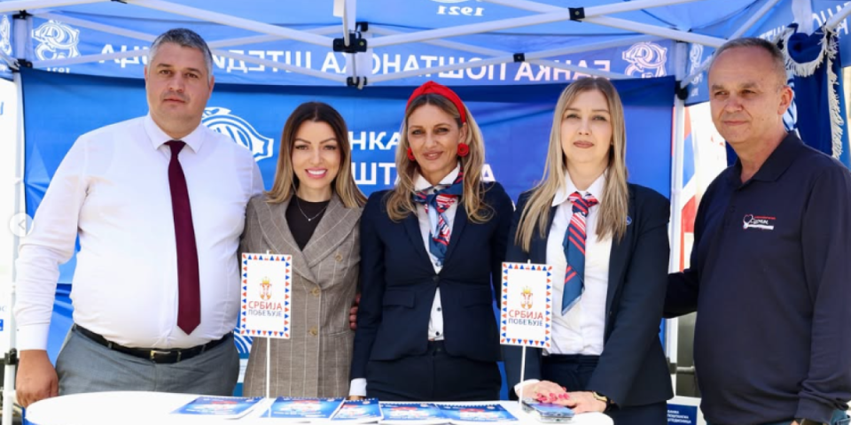 Mesarović: Pokazali smo kakav je Surčin bio pre 2012. i kako izgleda od dolaska SNS-a (FOTO)