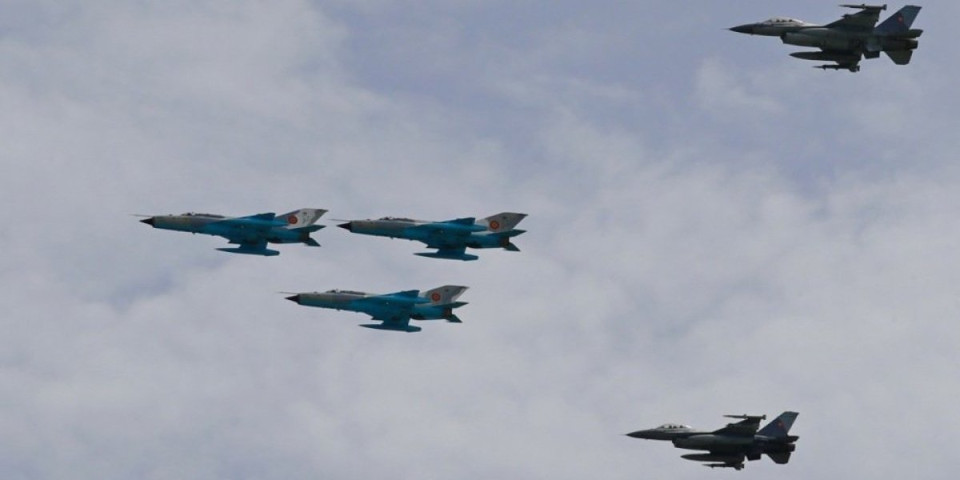 Uzbuna u komšiluku: Rumunija podigla borbene avione zbog ruskih dronova!
