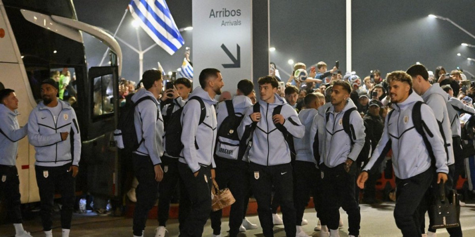 Mundijal, dan 4! FIFA opet napravila pičvajz, Urugvaj dan pred utakmicu ima problema sa avionom