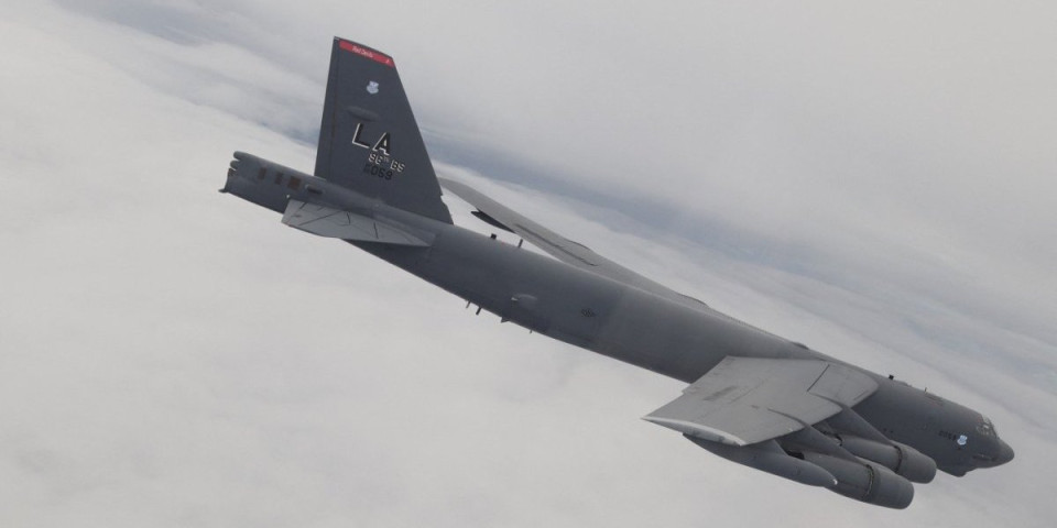 Pao američki bombarder! Totalni debakl Vašingtona: Mediji u panici prenose najgore vesti, prizor zaprepastio sve (FOTO)