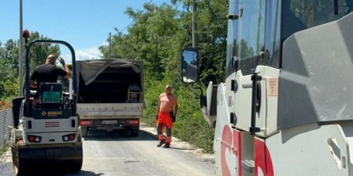 Radovi na putu u selu Kopljare