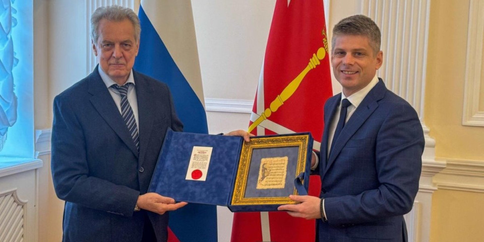 Rusi oduševljeni Srbijom! Gujon u Sankt Peterburgu otvorio novo poglavlje saradnje, jedan detalj posebno privukao pažnju (FOTO)