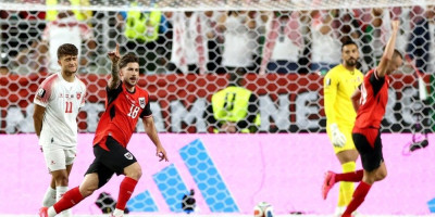 Marko Arnautović debituje na Svetskom prvenstvu! Počelo drugo poluvreme, Jordan ide na sve ili ništa