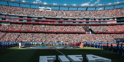 Čime se FIFA bavi, je l’ ovo moguće? Čak 64.000 sedišta prelepljeno iz ovog razloga, navijači zgranuti (FOTO)