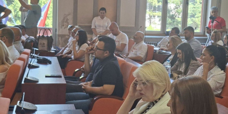 Treća redovna sednica Skupštine grada Zaječara: Verbalni napadi opozicionog bloka prema odbornicima vladajuće koalicije