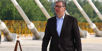 "Ovo je arhitektonsko remek delo, čudo  - veličanstveni poduhvat" : Vučić na spajanju mosta preko Dunava (FOTO)