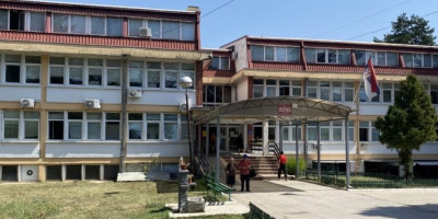 Epilog drame u svrljiškom Domu zdravlja: Žena (77) napala doktorku pa ujela policajca