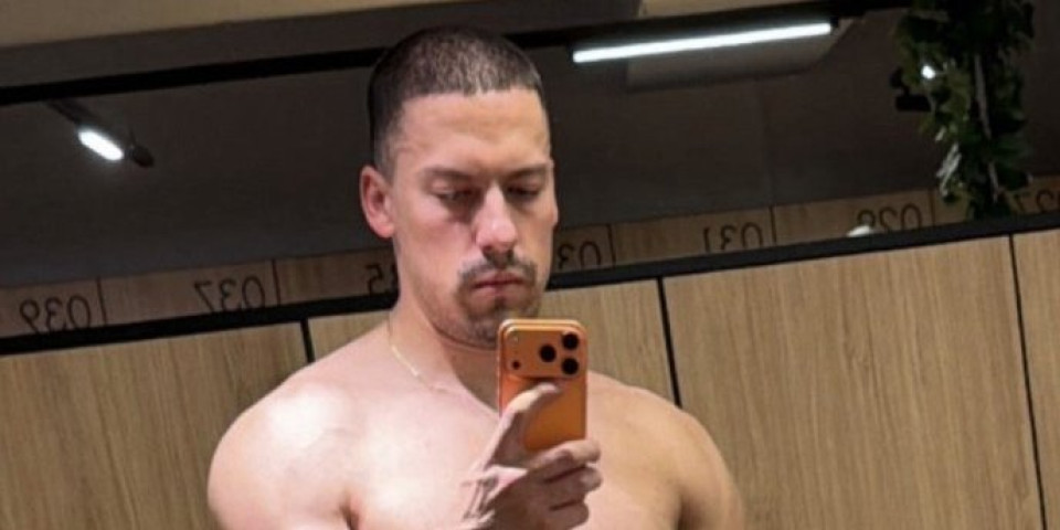 Skinuo se Baka Prase: Njegove venčuge na intimi bacile Srpkinje u trans (FOTO)