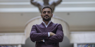 Tadić se pojavio među igračima Ajaksa i zapalio navijače: "Vidimo se!"