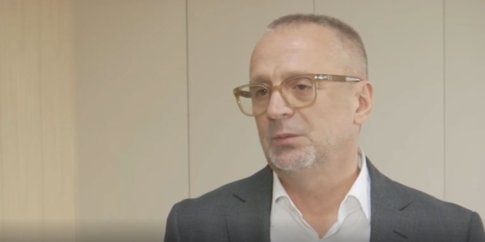 Padaju maske! Goran Ilić govori o "podeli plena", a karijeru je izgradio na privilegijama "žute reforme"