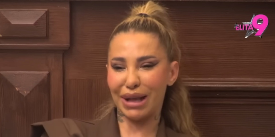 Vrisak odzvanja Šimanovcima: Aneli rukama razbija staklo i pravi lom - Stravične scene!