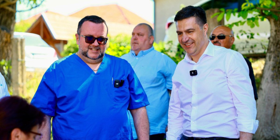 Pavlović i Lazarević udruženim snagama! Preventivni kardiološki pregledi u Velepolju okupili veliki broj meštana, uskoro i nova ambulanta (FOTO)