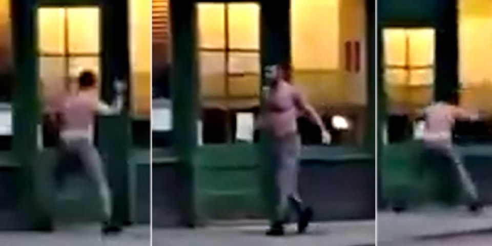 (UZNEMIRUJUĆE) Sekirom jurio prolaznike po ulici! Ima mnogo ranjenih: Jezivi snimci obilaze svet